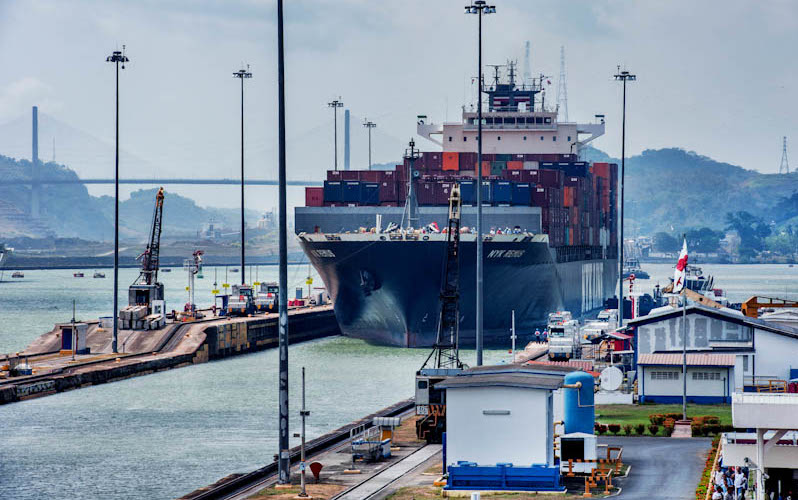 Panama Canal | Fotojournalist Raymond Rutting
